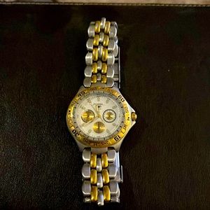 Fossil watch